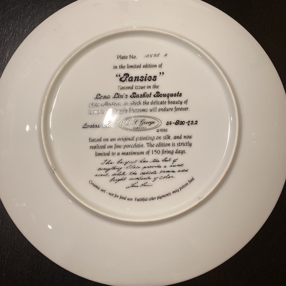 W. L. George Fine China, Set of 3 Lena Liu’s Basket Bouquets Collection Plates - Picture 6 of 8